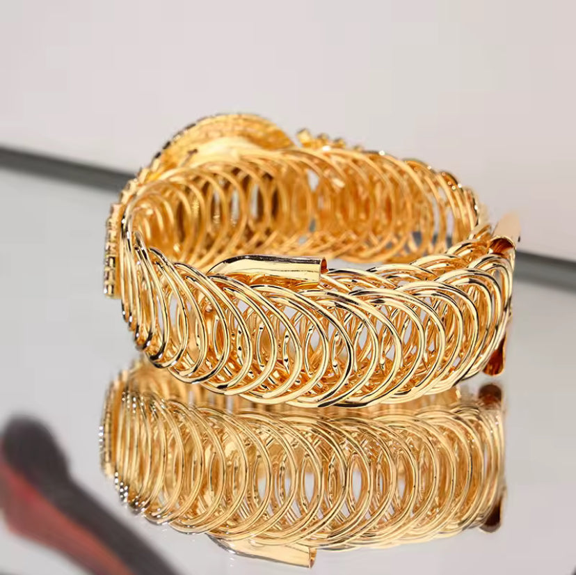 Montre Bracelet Femme Luxe – Doré & Strass avec Boîtier