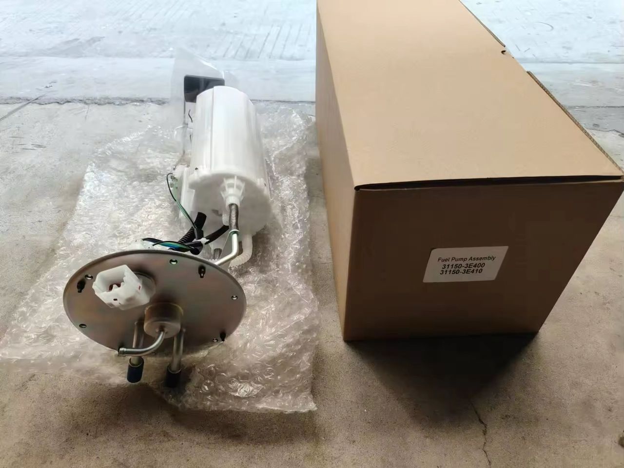 Pompe à carburant 5 broches pour Kia Sorento 2003–2004 — Réf. 31150-3E400