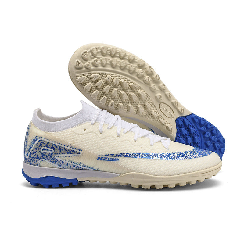 Chaussures de Football HZ Teaze – Crampons Turf (Semelle Gazon Synthétique)